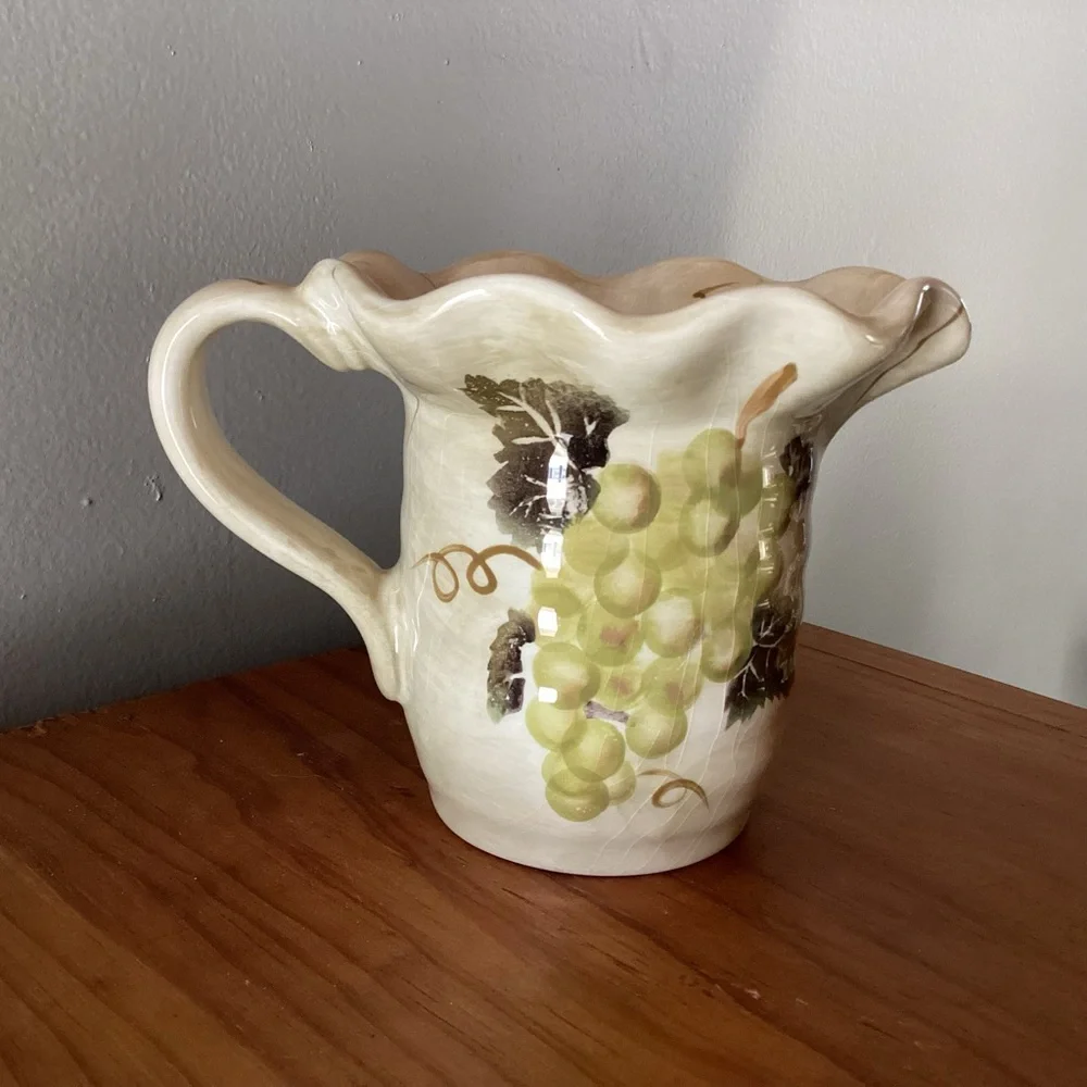 TUSCANY HAND PAINTED CABERNET GRAPEVINE CERAMIC SAUCE/CHEESE CREAM/SUGAR SERVER